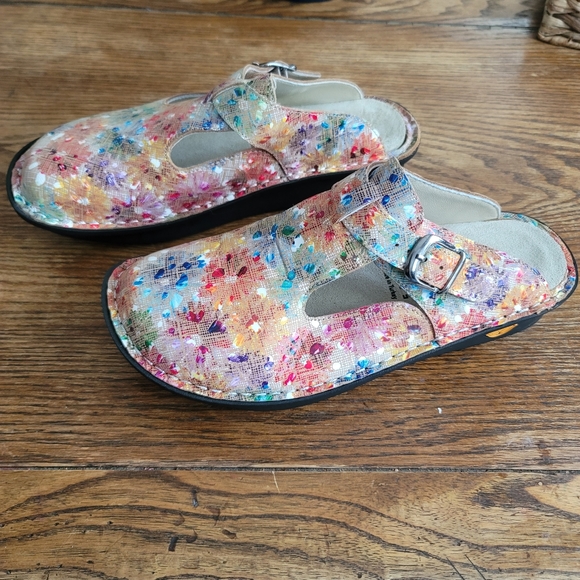 REAL Air Relax Memory Foam Floral Clog Size 39 - Picture 1 of 5